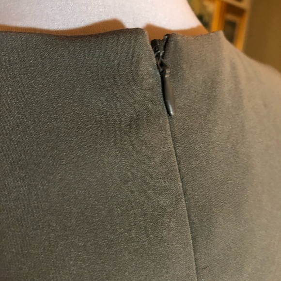 Iris Singer Collection Executive Suit - size 8 - Picture 7 of 7